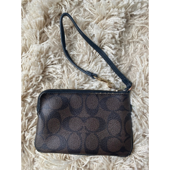 Coach Women's Small Corner Zip Wristlet in Signature Canvas (Walnut / Black) - Picture 4 of 9